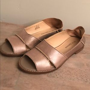 Kelsi Dagger shoes. Size 6.